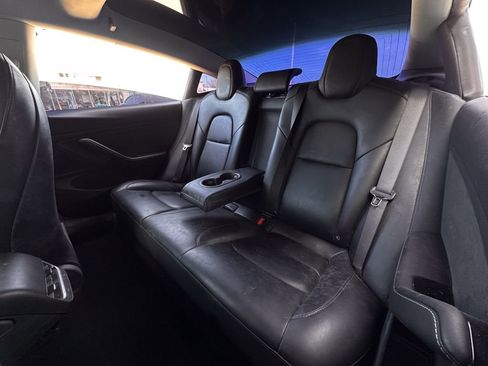 Used 2020 Tesla Model 3 Performance image 11
