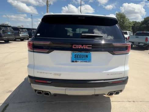 Certified 2026 GMC Acadia Elevation w/ Elevation Premium Package FWD image 7