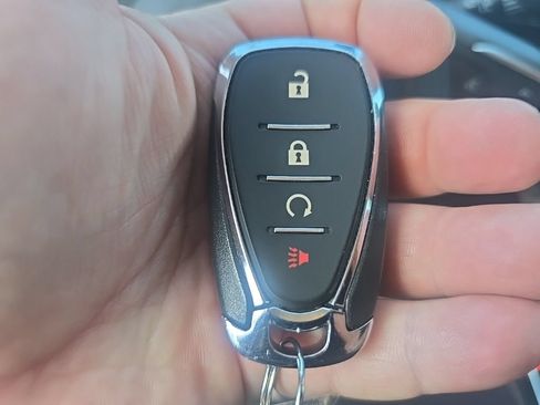Used 2025 Chevrolet Trax LT w/ Driver Confidence Package FWD image 20