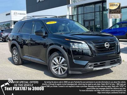 Used 2023 Nissan Pathfinder SL w/ Black Appearance Package