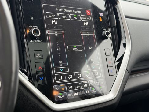 Used 2024 Subaru Ascent Touring image 19