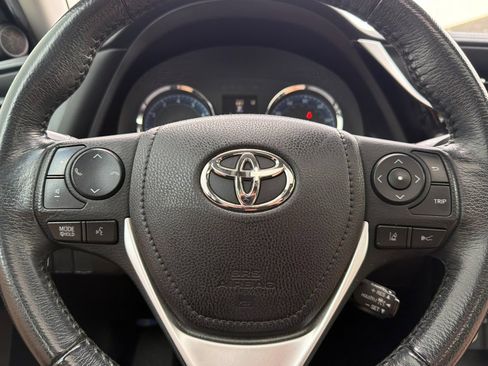 Used 2018 Toyota Corolla SE w/ SE Premium Package FWD image 35