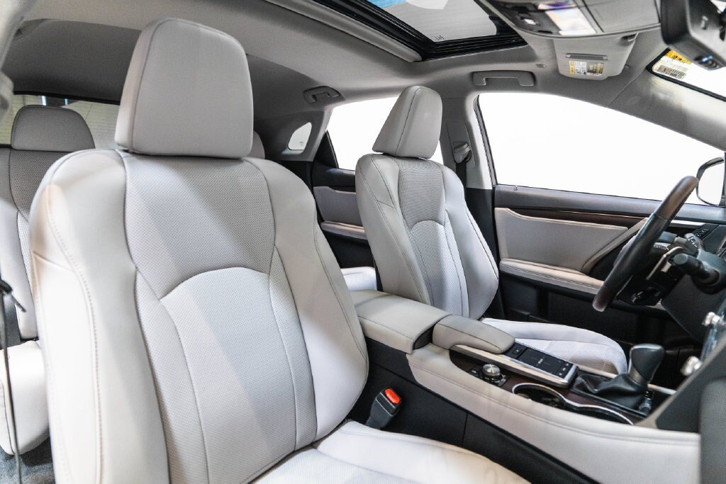 Used 2022 Lexus RX 350 FWD w/ Premium Package image 16