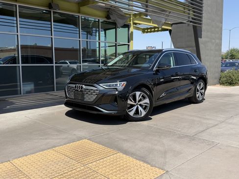 Used 2024 Audi Q8 e-tron Premium Plus w/ Premium Plus Package AWD/4WD image 1