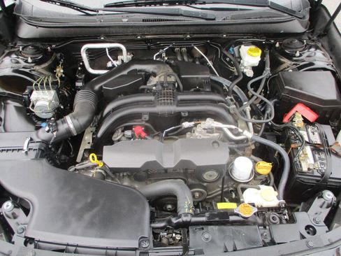 Used 2018 Subaru Outback 2.5i Premium image 24