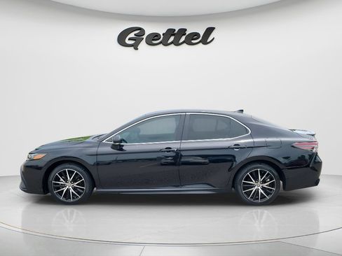 Used 2024 Toyota Camry SE w/ Convenience Package FWD image 8