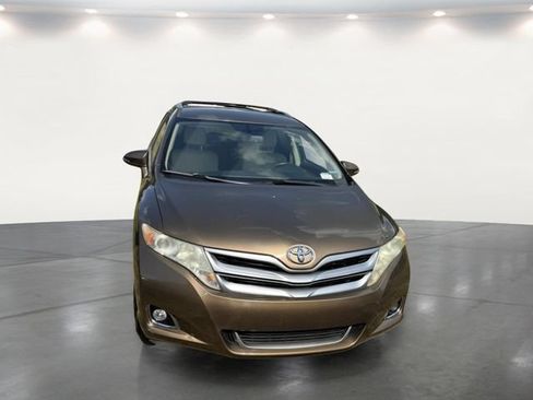 Used 2013 Toyota Venza LE FWD image 6