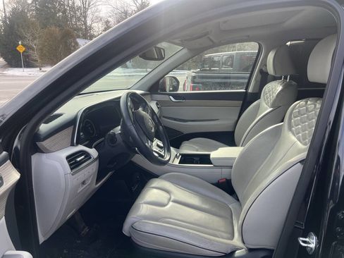 Used 2022 Hyundai Palisade Limited image 18