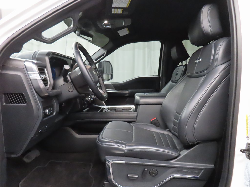 Used 2025 Ford F250 Platinum AWD/4WD image 11