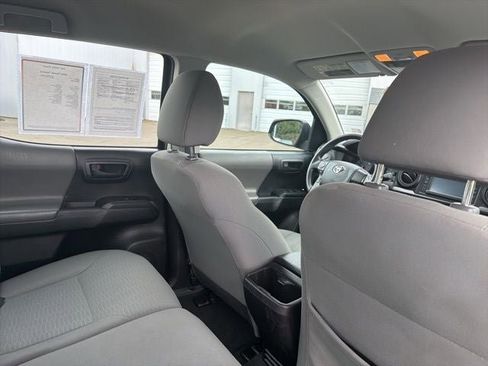 Used 2016 Toyota Tacoma SR w/ Towing Package image 25