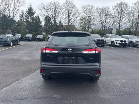 Used 2023 Toyota Corolla Cross L AWD/4WD image 5