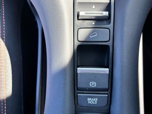 Used 2024 Honda HR-V Sport image 17