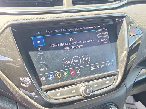 Used 2021 Chevrolet TrailBlazer RS w/ Convenience Package image 23