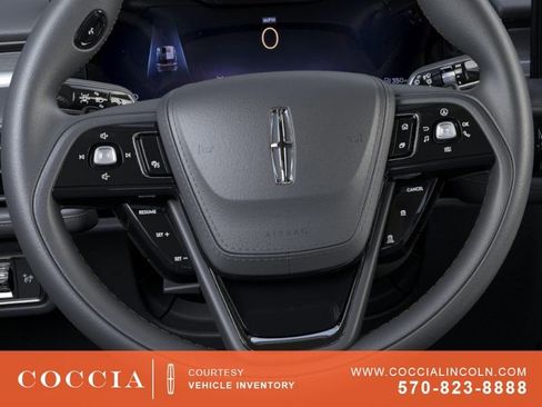 New 2026 Lincoln Aviator AWD image 12
