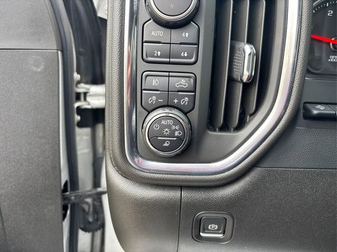 Used 2022 Chevrolet Silverado 2500 High Country w/ Technology Package image 26