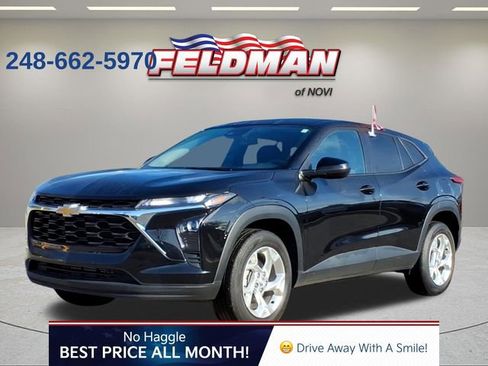 Used 2025 Chevrolet Trax LS w/ LS Convenience Package image 1