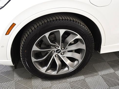 Used 2021 Lincoln Aviator Grand Touring w/ Equipment Group 302A image 11