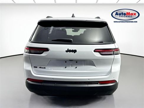 Used 2023 Jeep Grand Cherokee L Laredo image 6