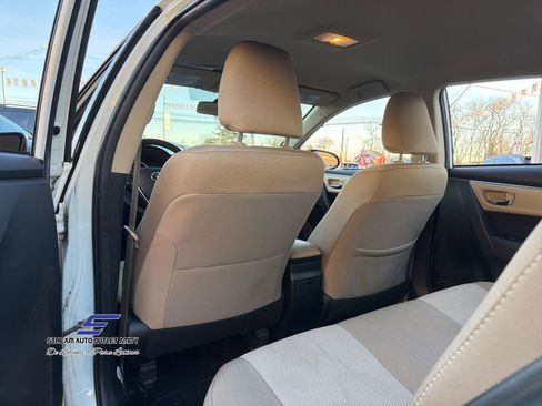 Used 2016 Toyota Corolla LE image 21