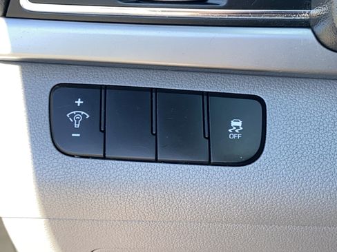 Used 2017 Hyundai Elantra SE FWD image 14