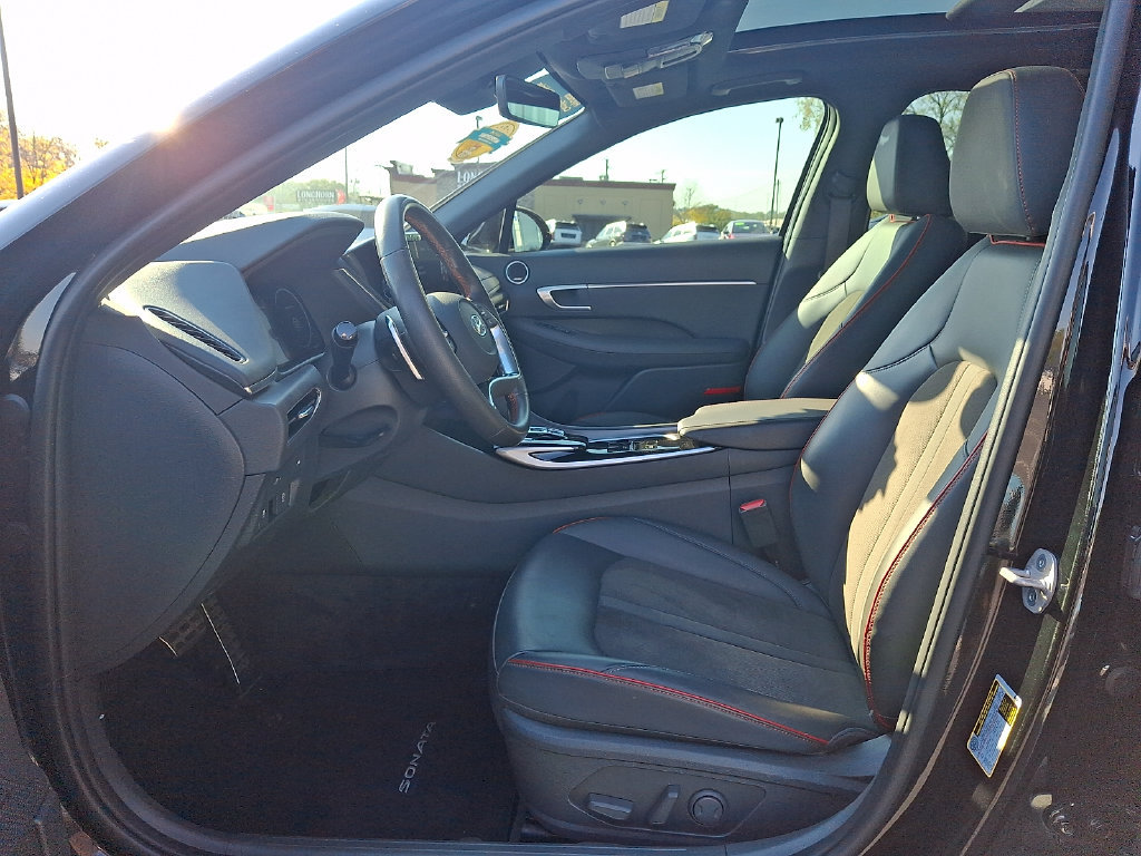 Used 2023 Hyundai Sonata SEL Plus FWD image 12