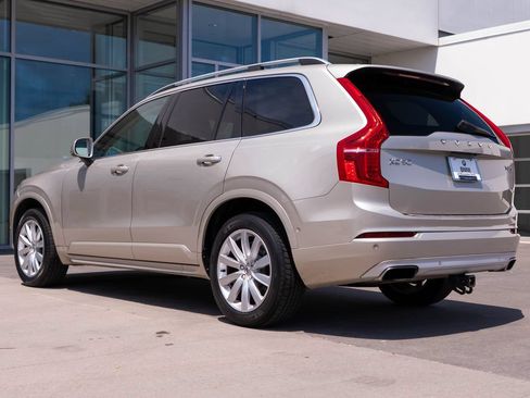 Used 2016 Volvo XC90 T6 Momentum AWD/4WD image 5