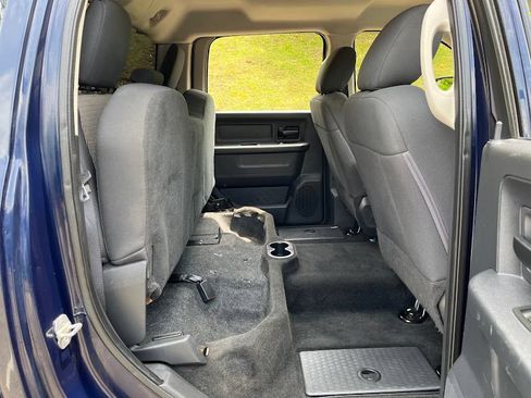 Used 2012 RAM 2500 ST w/ Popular Equipment Group AWD/4WD image 41