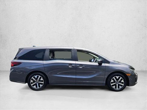 Used 2026 Honda Odyssey EX-L image 4