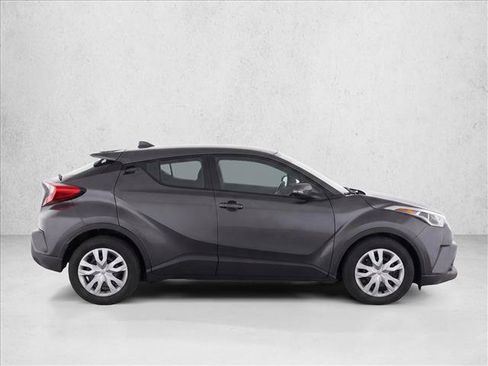 Used 2019 Toyota C-HR LE FWD image 8