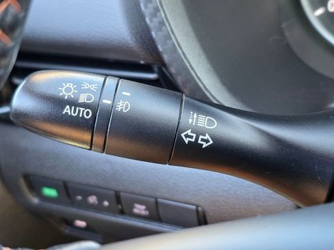 Used 2022 Nissan Sentra SR w/ Trunk Package image 32