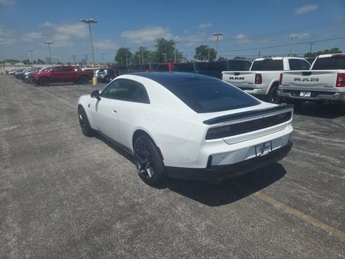 Used 2026 Dodge Charger Scat Pack w/ Blacktop Package AWD/4WD image 11