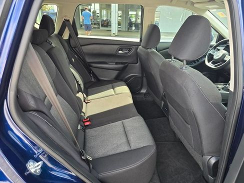 Used 2024 Nissan Rogue SV AWD/4WD image 13