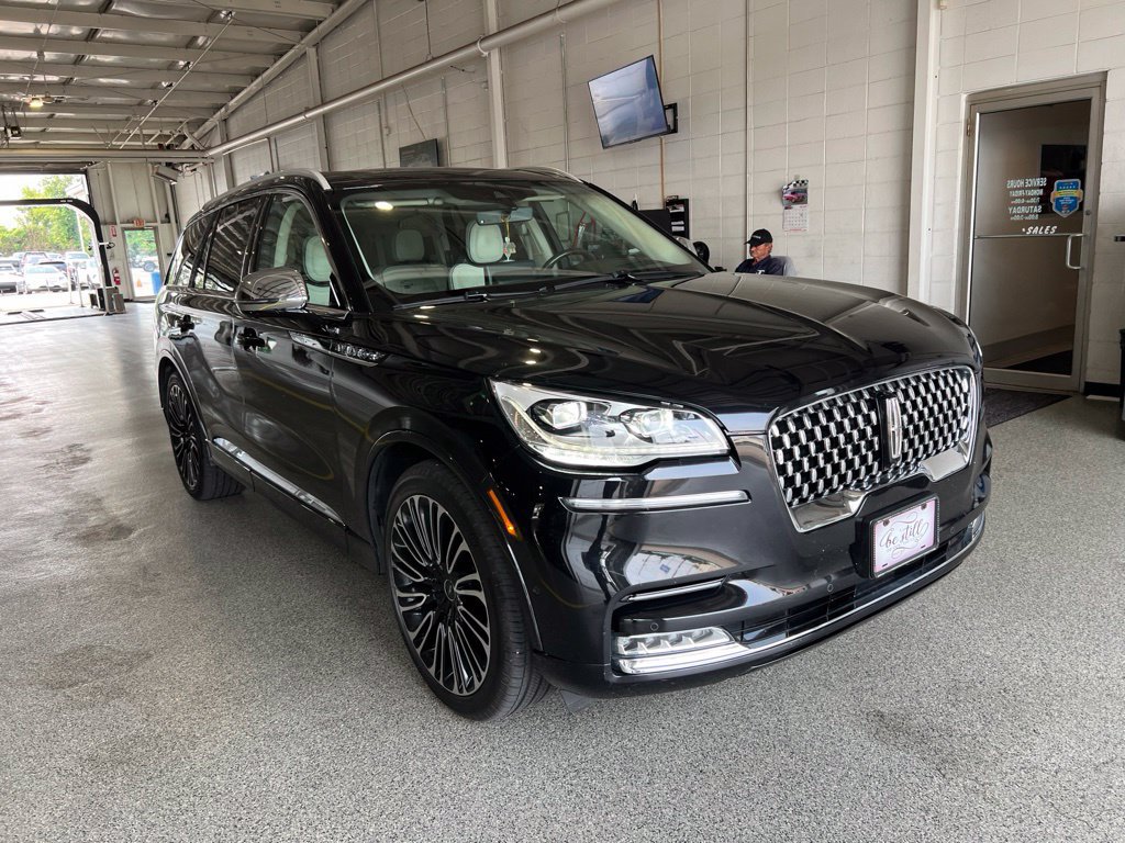 Used 2020 Lincoln Aviator Black Label w/ Dynamic Handling Package AWD/4WD image 2
