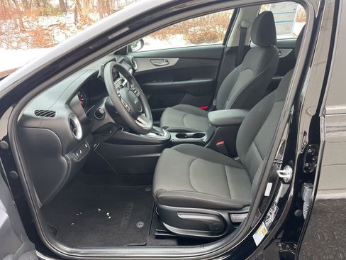 Used 2024 Kia Forte LXS w/ LXS Technology Package image 13