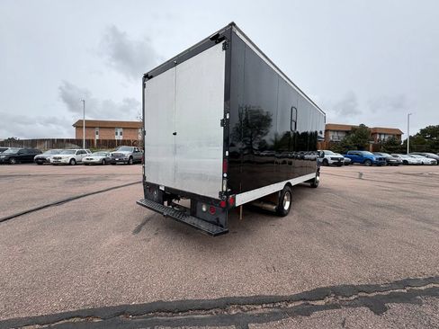 Used 2016 Ford E-450 and Econoline 450 Super Duty RWD image 5