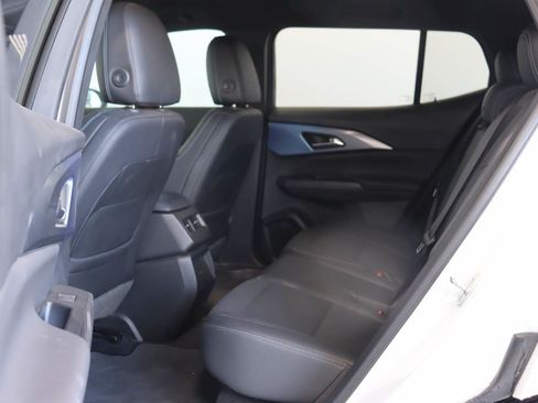 Certified 2024 Chevrolet Equinox EV LT w/ LPO, Blackout Package FWD image 16