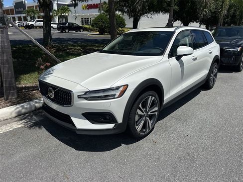 New 2026 Volvo V60 B5 Cross Country Plus w/ Protection Package Premier image 3