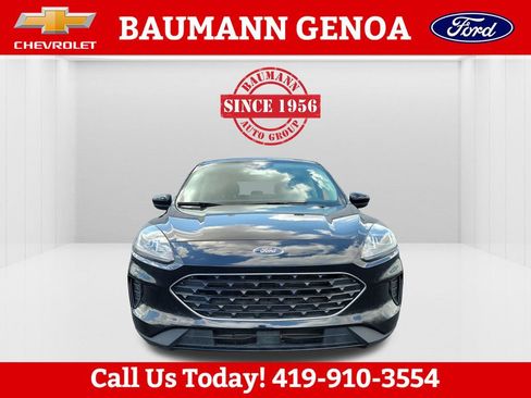 Used 2022 Ford Escape SE w/ SE Sport Appearance Package image 11