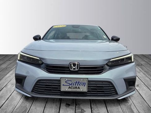 Used 2024 Honda Civic Sport image 2