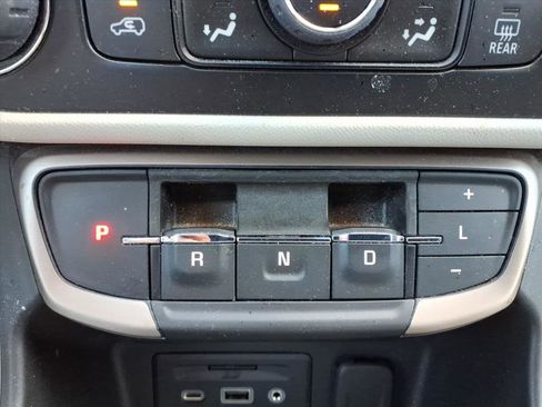 Used 2023 GMC Terrain Denali image 23