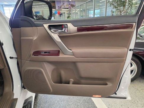 Used 2015 Lexus GX 460 Luxury AWD/4WD image 39