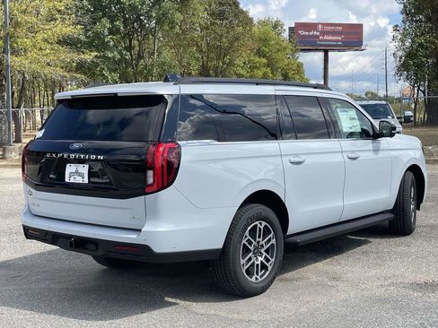 New 2025 Ford Expedition Max Active RWD image 3