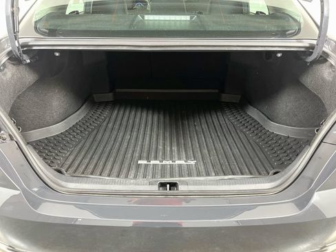 Used 2025 Toyota Camry LE FWD image 10