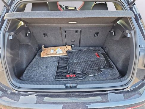 Certified 2022 Volkswagen GTI SE image 34