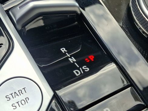 Certified 2024 BMW X5 xDrive50e w/ Climate Comfort Package image 15