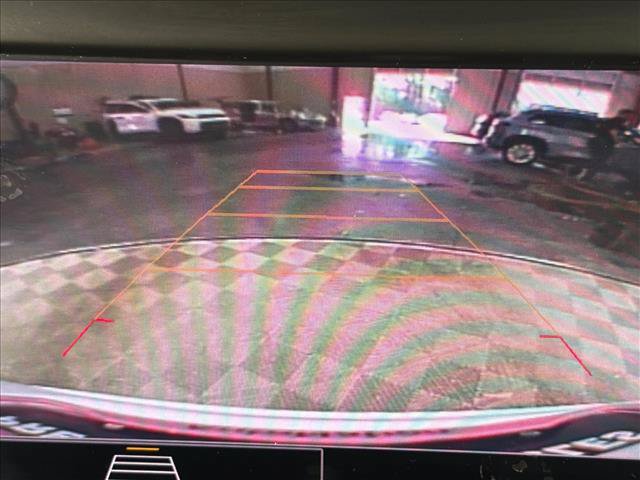 Used 2024 GMC Terrain SLE AWD/4WD image 29