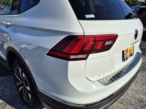 Used 2022 Volkswagen Tiguan S FWD image 10