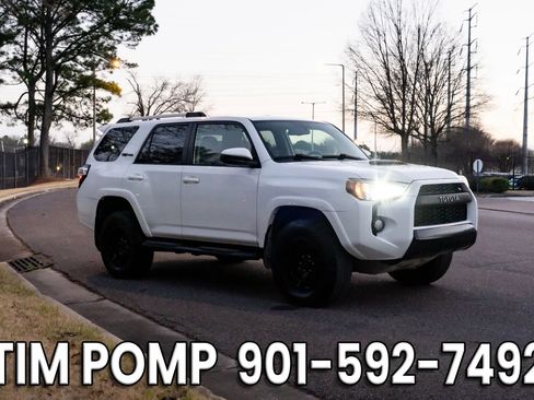 Used 2017 Toyota 4Runner TRD Pro image 4