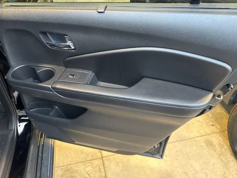 Used 2017 Honda Pilot Touring image 24