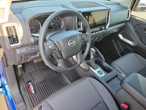 Used 2026 Nissan Frontier SV AWD/4WD image 8
